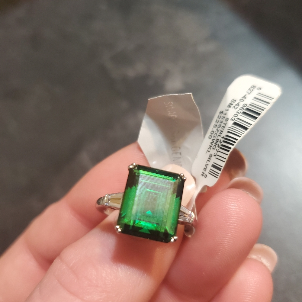 Emerald green sterling silver ring